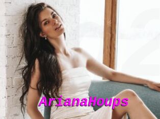 ArianaHoups