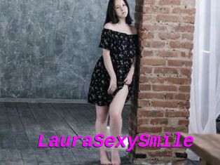 LauraSexySmile