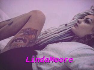 Linda_Moore