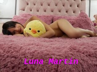 Luna_Martin