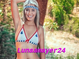 Lunaamayer24