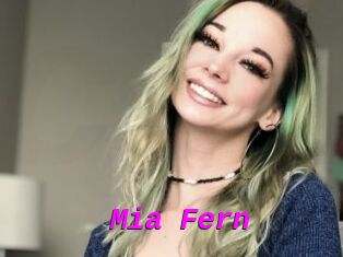 Mia_Fern