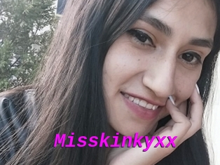 Misskinkyxx